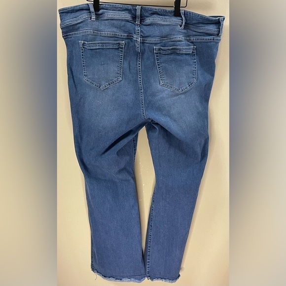 TORRID Women’s Plus Size Flare Distressed Jeans Size 24T - Picture 2 of 5